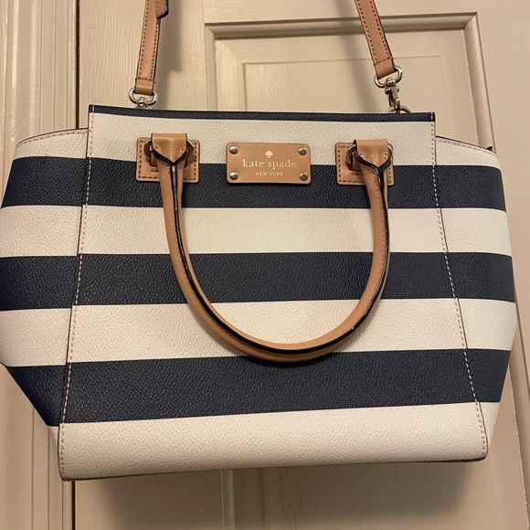 kate spade Handbags - Kate Spade Purse